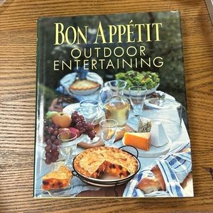 Bon Appetit Outdoor Entertaining Cookbook. Hardback with dust cover, 182 pages.